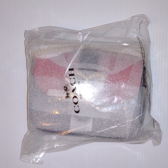 ๐บCOACH Gemma Crossbody in Colorblock Strawberry/Cranberry New Bag - Picture 16 of 16